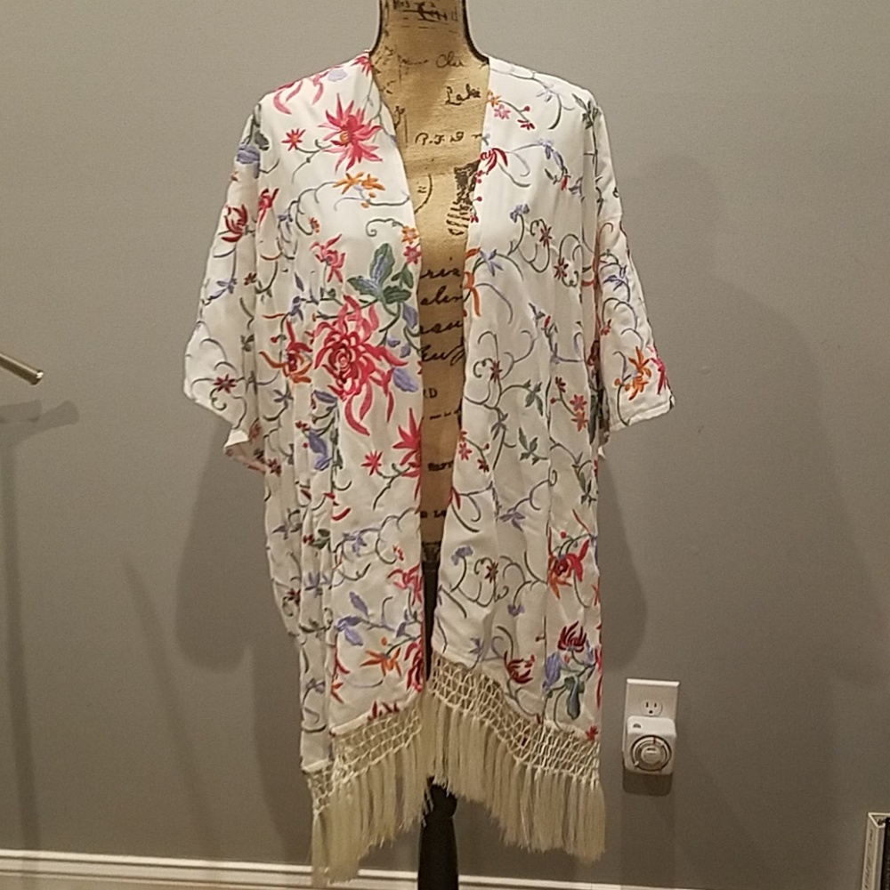 Embroidered Floral Kimono with fringe